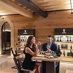 Apartahotel Progress Country & Wine House 4*