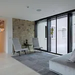 Progress Country & Wine House Apartahotel 4*