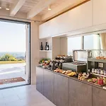 Progress Country & Wine House 4*