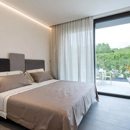 Progress Country & Wine House Aparthotel *