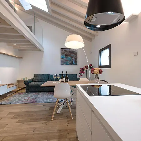 Appart hôtel Progress Country & Wine House 4*