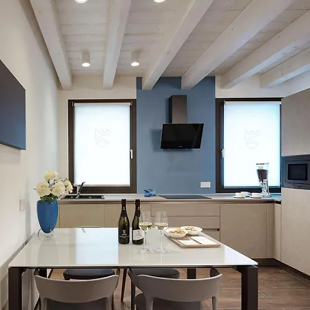 Progress Country & Wine House Lägenhetshotell