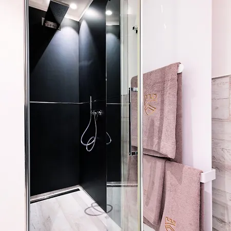 Progress Country & Wine House Apartahotel 4*