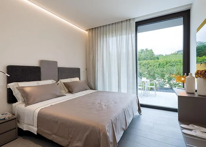 Progress Country & Wine House Aparthotel 4*